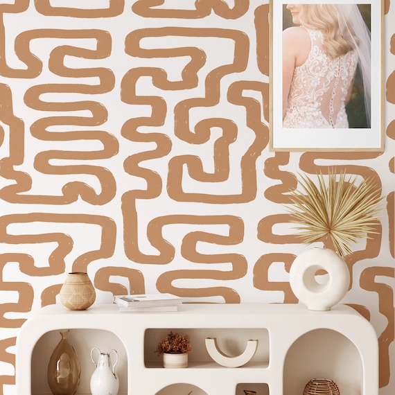 Hazelnut and White Neutral Tones Labyrinth Pattern Boho Wallpaper, Metro Lines Wall Decor in Caffe Latte