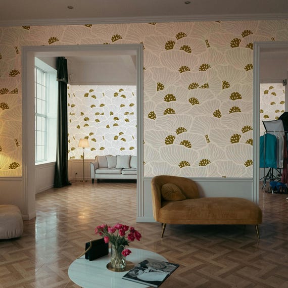 Art Deco Wallpaper Blue Petals with Golden Accents, Subtle Bloom Boho Wall Decor, Elegant Floral Wallcovering for Living Room & Bedroom