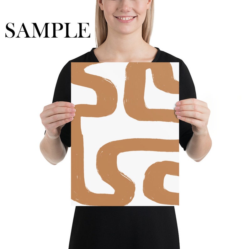 Holen Sie sich stilvoll verloren mit dieser wunderschönen beige und weißen abstrakten Labyrinth-Tapete perfekt für einen schicken und modernen Look in Ihrem Zuhause SAMPLE A3