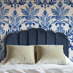 Carta da Parati Damasco Blu – Murale Ornamentale Dipinto a Mano