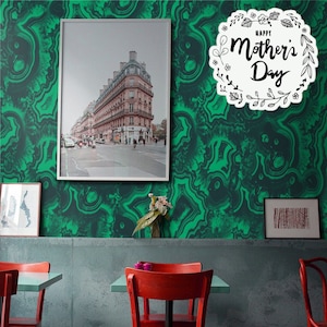 Malachite Section Geode Wallpaper in Green and Black, Marble Contact Paper Nature Inspired Modern Decor for Accent Wall