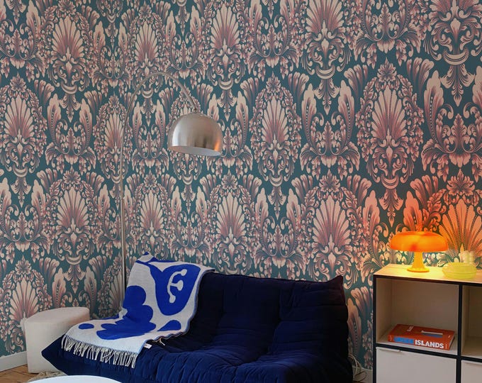 Vintage Damask Wallpaper Light Blue - Elegant Antique Nursery Decor & Classic Wall Art for Home Accent