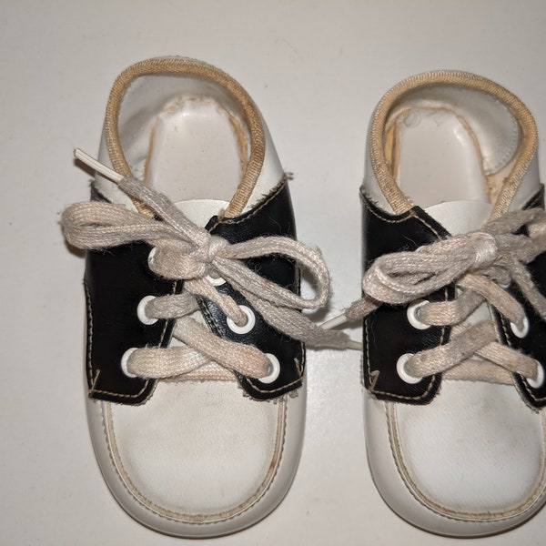 Vintage Baby Saddle Oxford Shoes / 50s / Saddle Shoes / Oxford Shoes / Baby Saddle Shoes / Baby Oxford Shoes / Baby Oxfords / Baby Shoes