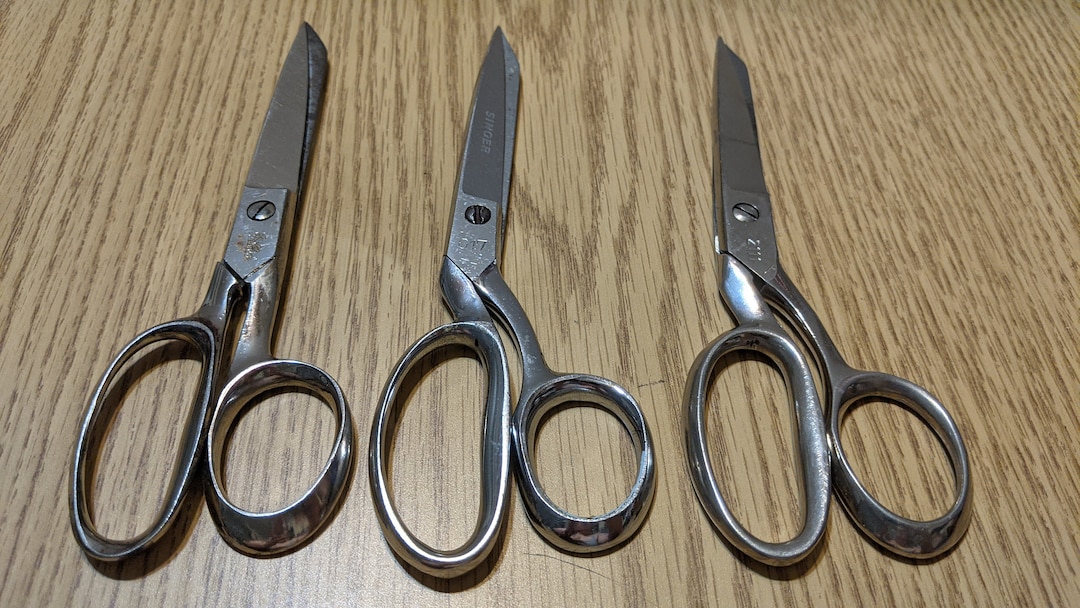 Scissors / Made in Italy / Silver Scissors / Cloth Scissors / Singer