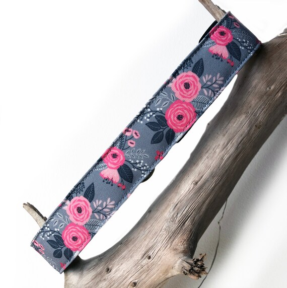Grey and pink dog hot sale collar