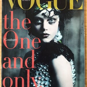 女性情報誌 Vogue Italia Magazine February 2011 February 2011 | Vogue
