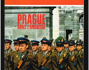 Paris Match Magazine Aug - Sept 1968 Kennedy Claude Rich Nicole Courcel Philippe de Bauset