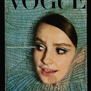 Vogue UK March 1st 1965 Original Vintage Fashion Magazine Beate Schultz The Shah Queen Farah