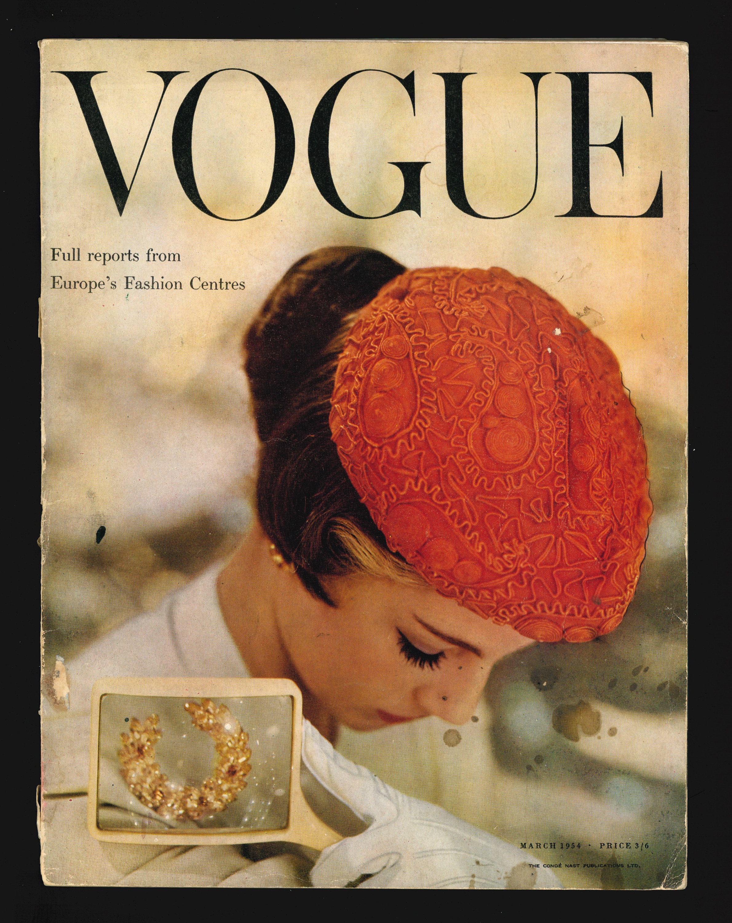 女性情報誌 Vogue Poland Magazine March 2022 Julia Hafstrom covers Vogue Poland January/February 2022 by