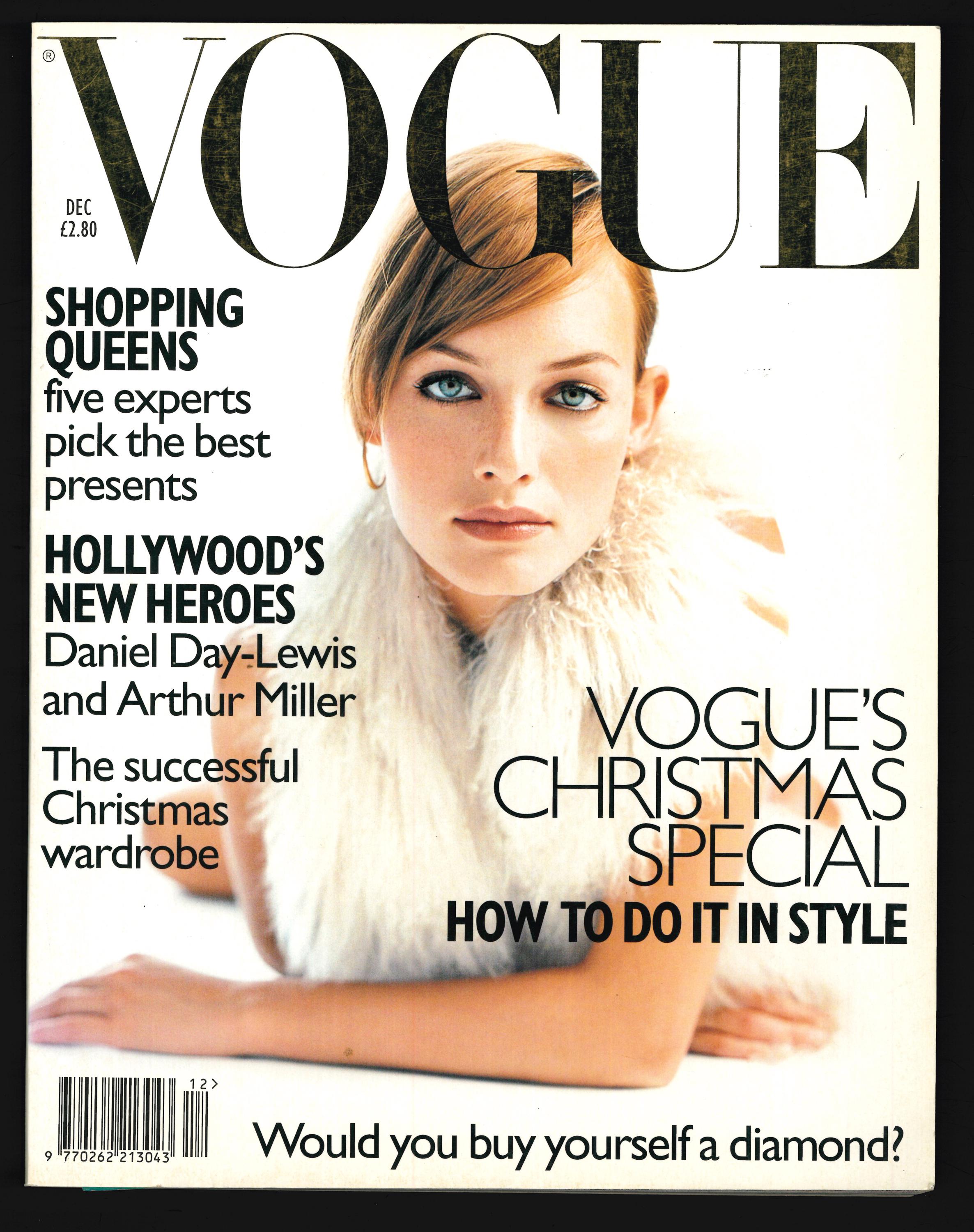 女性情報誌 Vogue Russia Magazine Amber Valletta Vogue Russia Magazine Amber Valletta - メルカリ
