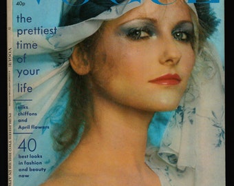 Vogue UK 1 de abril de 1975 Revista de moda vintage original británica Cheryl Tiegs David Bailey MARIE HELVIN Deborah Raffin