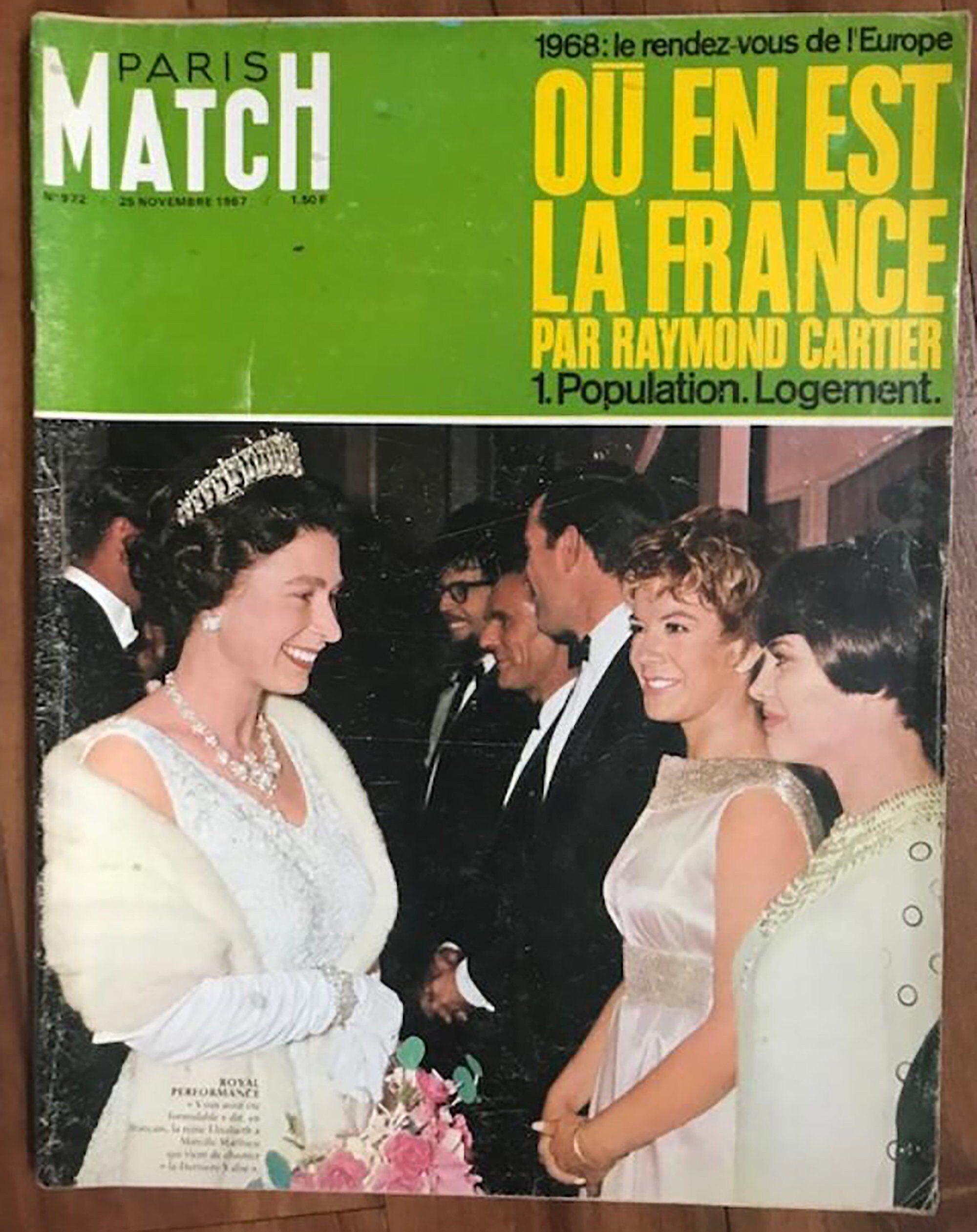 専用 paris match Love ❤ Covers Best 2 Two dresses — two love stories✨ Batty – bold, alluring, and