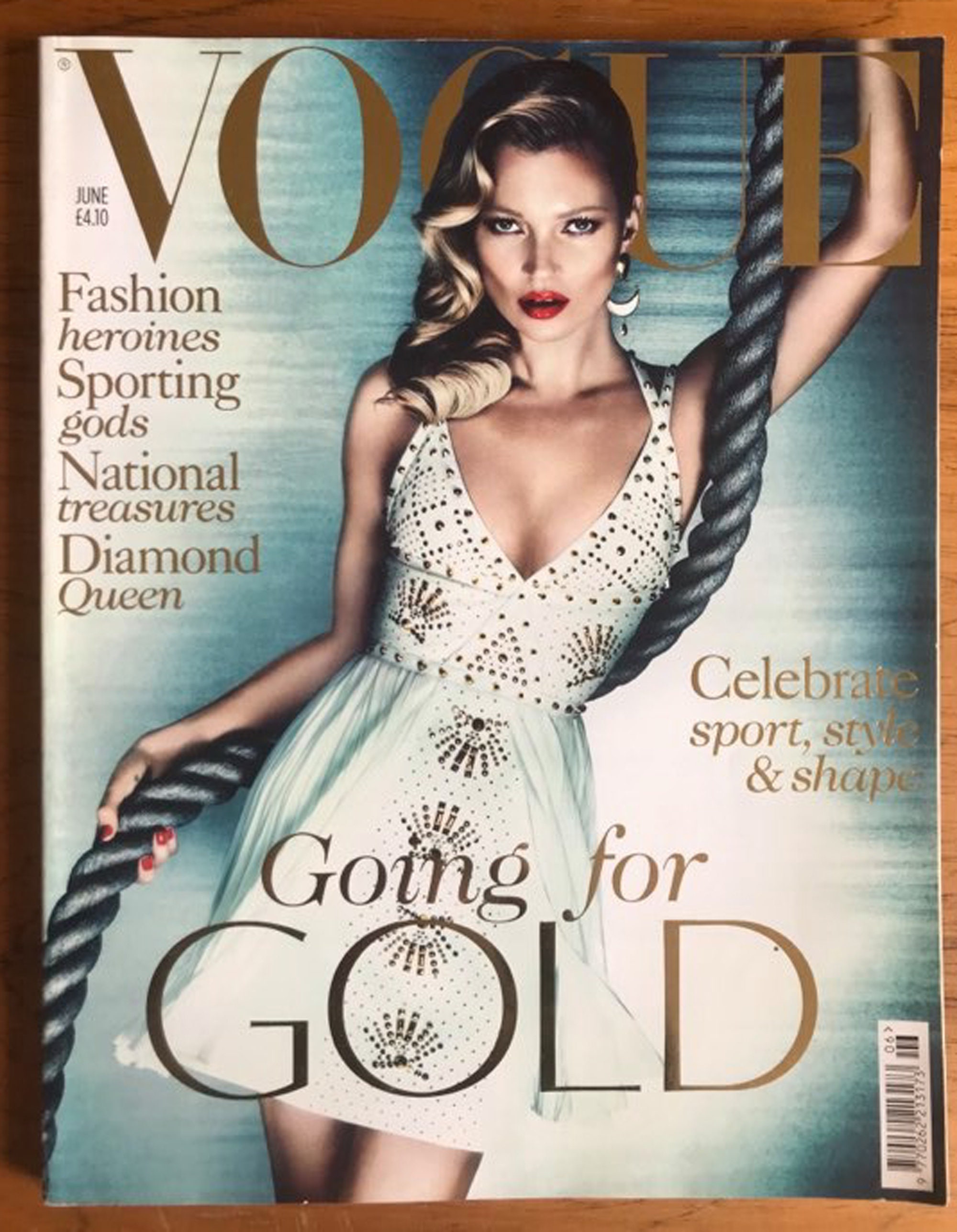 Vogue UK June 2012 British Original Vintage Fashion Magazine Vogue UK June 2012 British Original Vintage Fashion Magazine