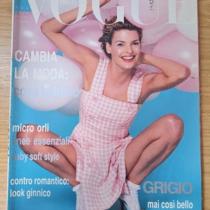 Vogue Italia janeiro de 1994 Capa da modelo original da Vintage Fashion Magazine: Linda Evangelista 30th