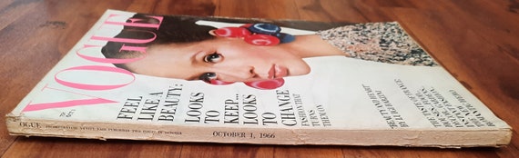 Vogue US Oct 1 1966 Original Vintage American Fashion Magazine
