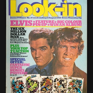 Könnte beinhalten: Ein Vintage-Magazincover mit Elvis Presley und einem Foto von dem Sechs-Millionen-Dollar-Mann. Das Cover zeigt auch einen Wettbewerb für "Große Superhelden" mit einem Foto von Superman, Hulk, Spiderman, Wonder Woman und Batman.