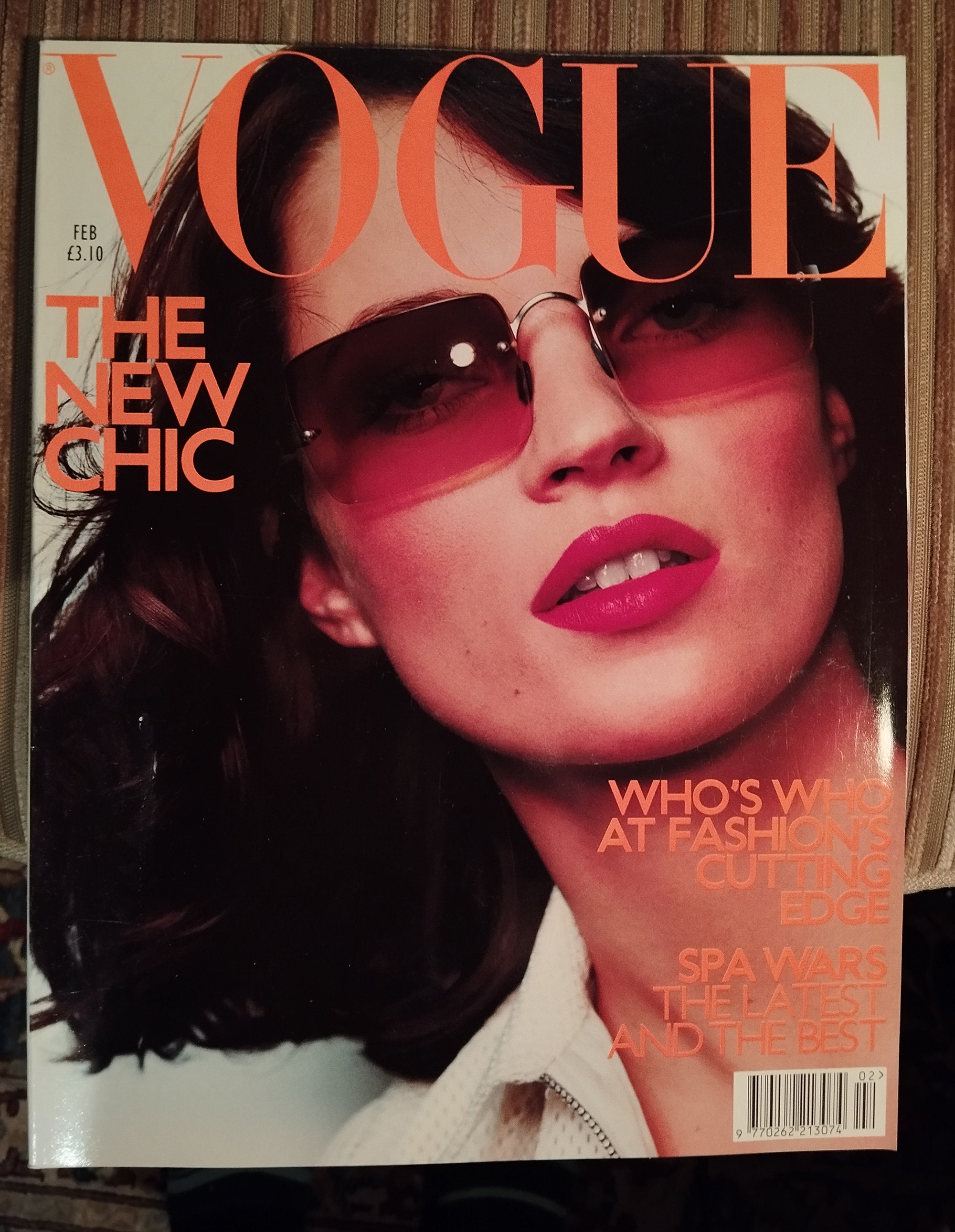Vogue UK Feb 2000 British Original Fashion Magazine Cover: Kate