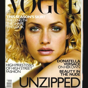 Vogue UK Oct 1998 Original Vintage Fashion Magazine Amber Valletta