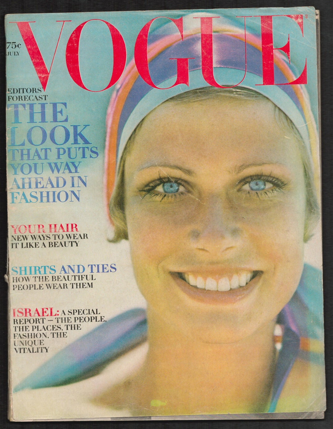 Vogue US Nov 15 1969 Original Vintage American Fashion Magazine Cover Photo by John Cowan Daliah