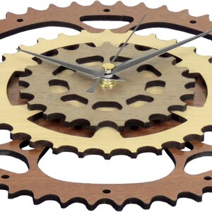 Zahnräder Uhr aus Holz / Fahrraduhr / Fahrraduhr / Motorraduhr Bild 3