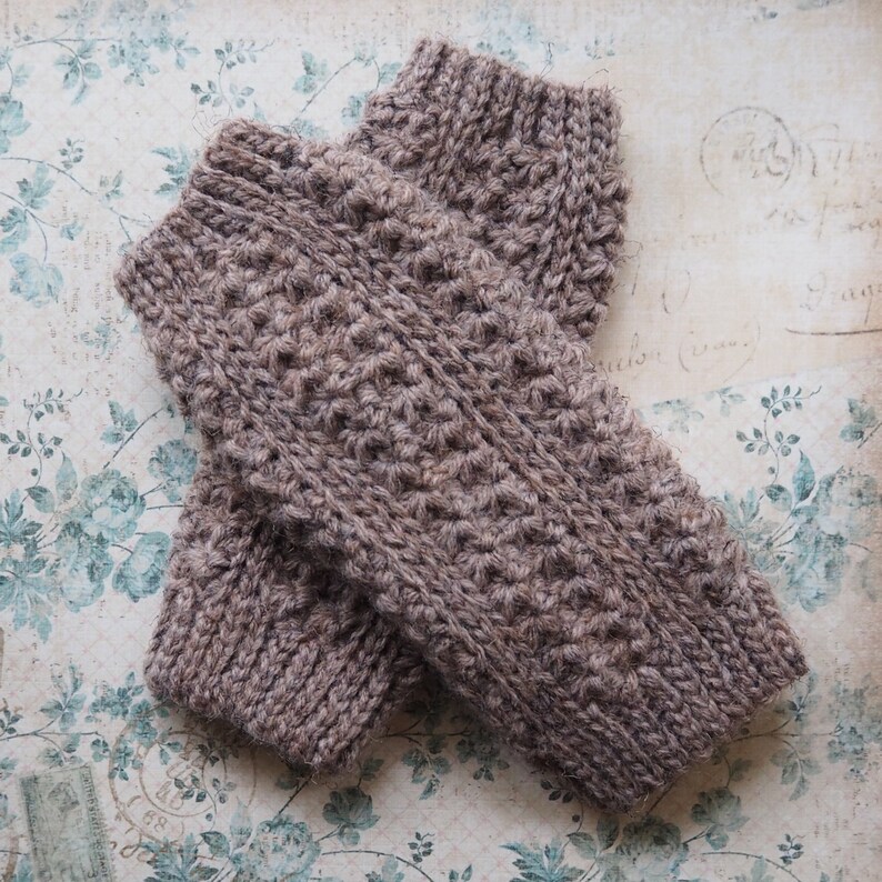 Crochet Pattern Stargazer Wristwarmers image 4