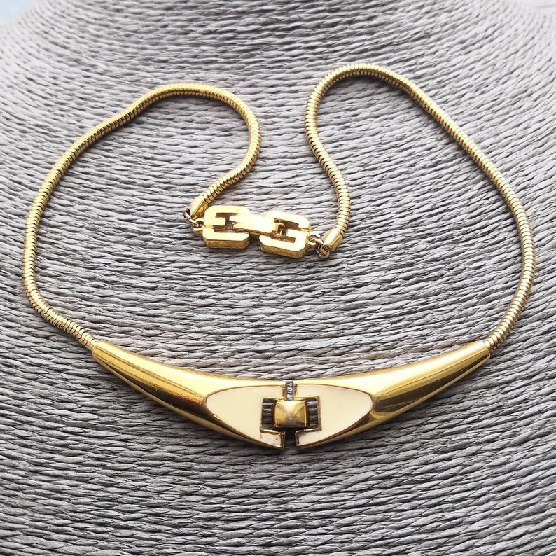 GIVENCHY 1978 Signed Gold Tone Milk Enamel Necklace Etsy