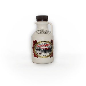 500ml Plastikkrug gefüllt mit reinem Ontario Maple Sirup