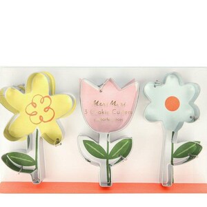 Spring Flower Cookie Cutters, Set of 3 Cookie Cutters with different flower shapes, Great for spring parties!