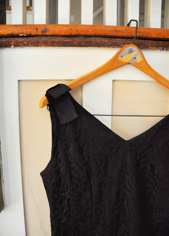 Vintage Black Lace and Satin Shift Formal Dress - image 2