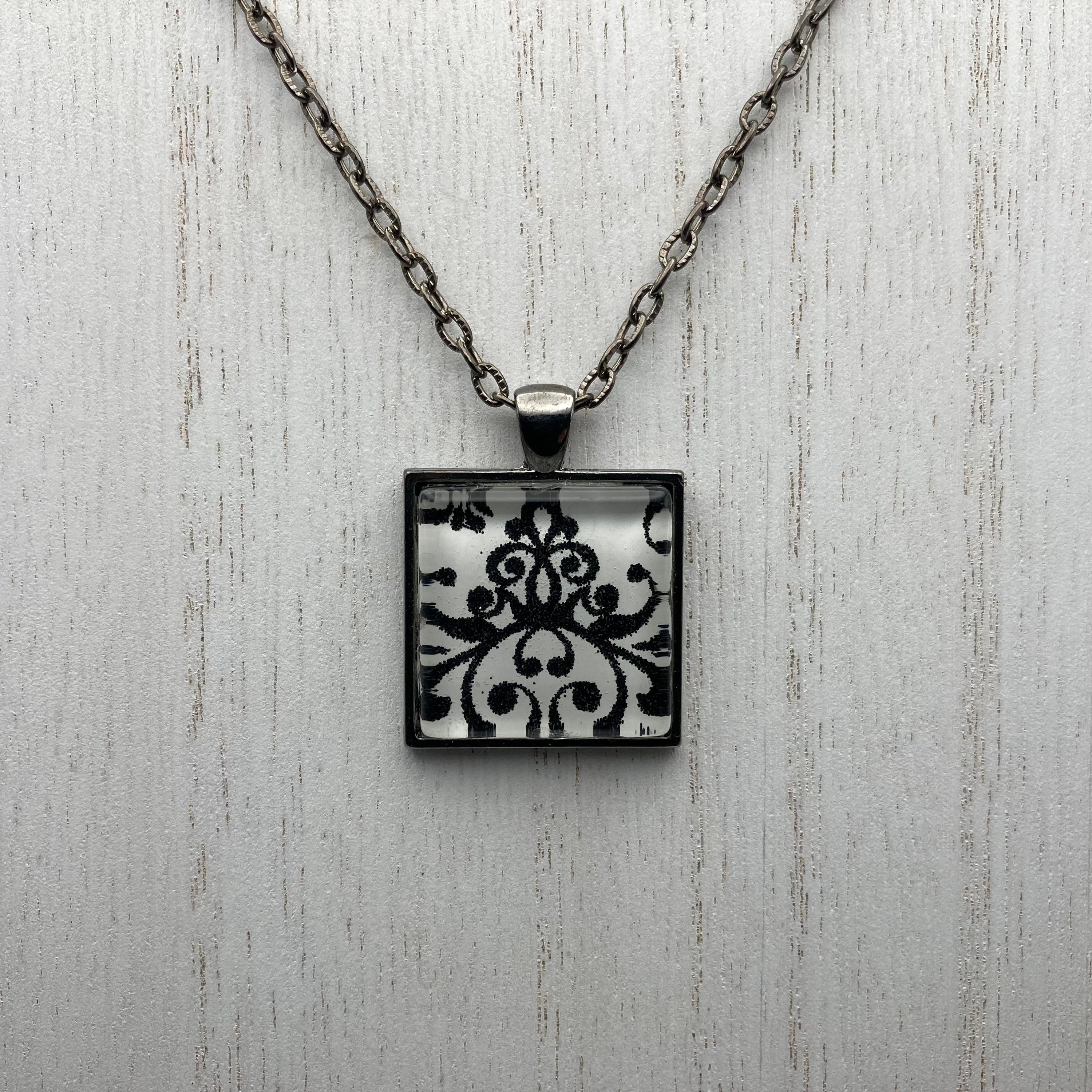 【BLACKPURPLE】[silver925] Square Bianco Pendant Silver & Black Square Pendant Necklace – RoseGold & Black