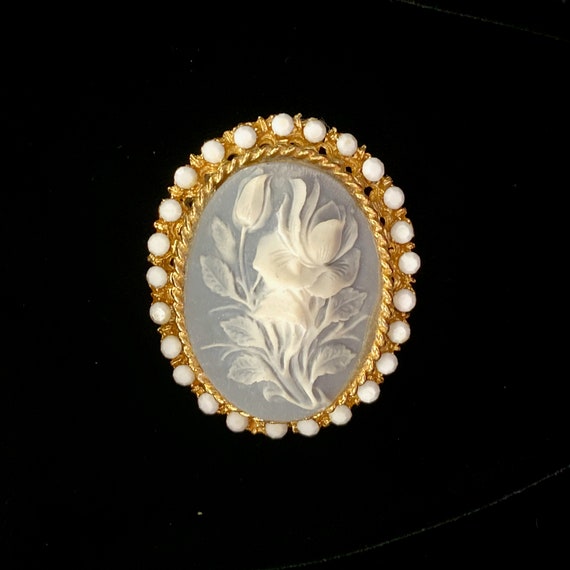Alice Caviness Gold Tone Oval Brooch, Blue Cast R… - image 4