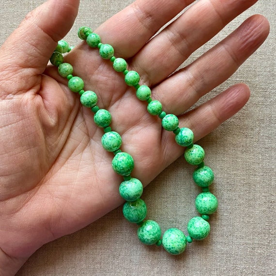 Vintage Green Glass Bead Necklace, Peking Glass B… - image 1