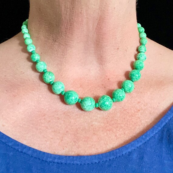 Vintage Green Glass Bead Necklace, Peking Glass B… - image 3