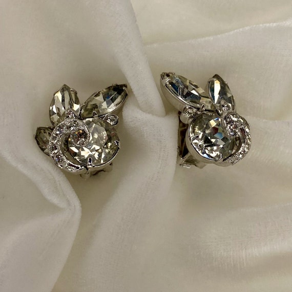 Vintage Eisenberg Rhinestone Clip Earrings, Abstr… - image 6