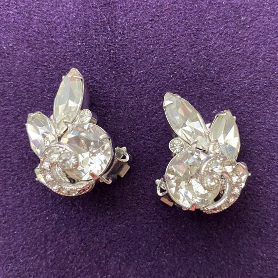 Vintage Eisenberg Rhinestone Clip Earrings, Abstr… - image 5