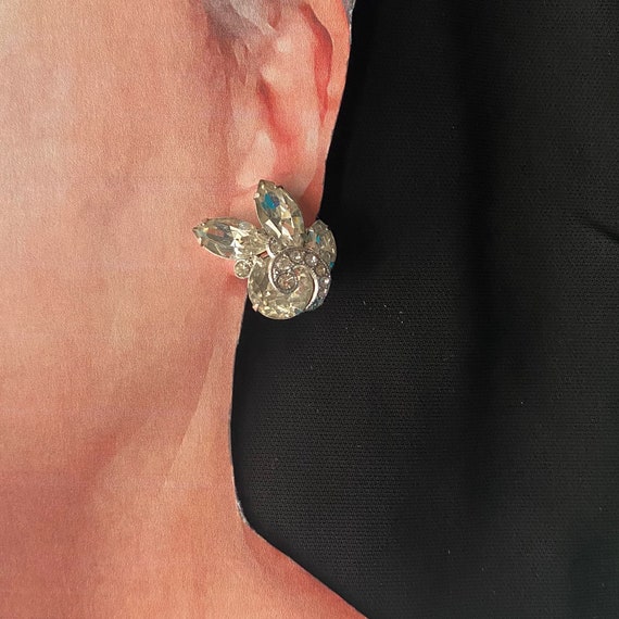 Vintage Eisenberg Rhinestone Clip Earrings, Abstr… - image 2