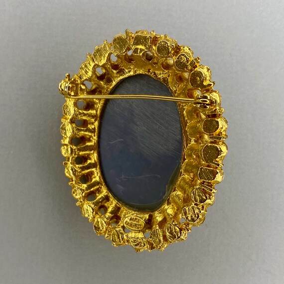 Alice Caviness Gold Tone Oval Brooch, Blue Cast R… - image 7