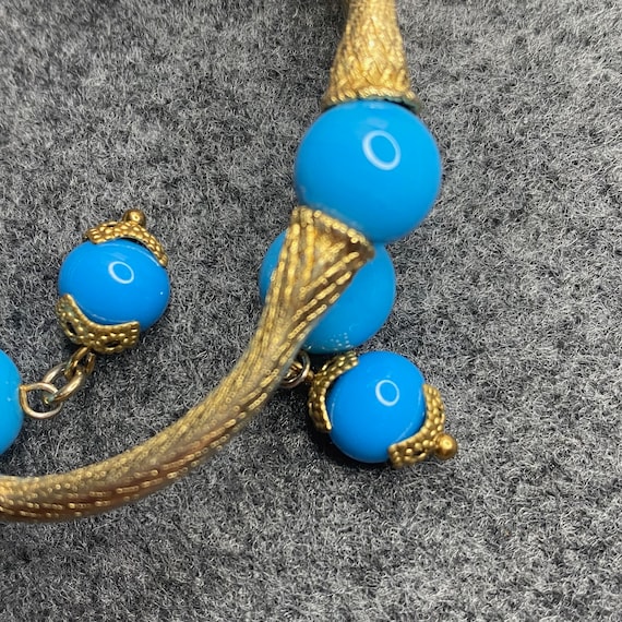 Vintage Gold Tone and Turquoise Bead Wrap Bracele… - image 9