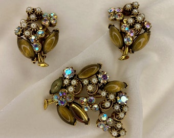 Vintage Gold Tone and Topaz Cabochon Spray Brooch & Earrings, Gift for Her, Vintage Rhinestone Costume Jewelry