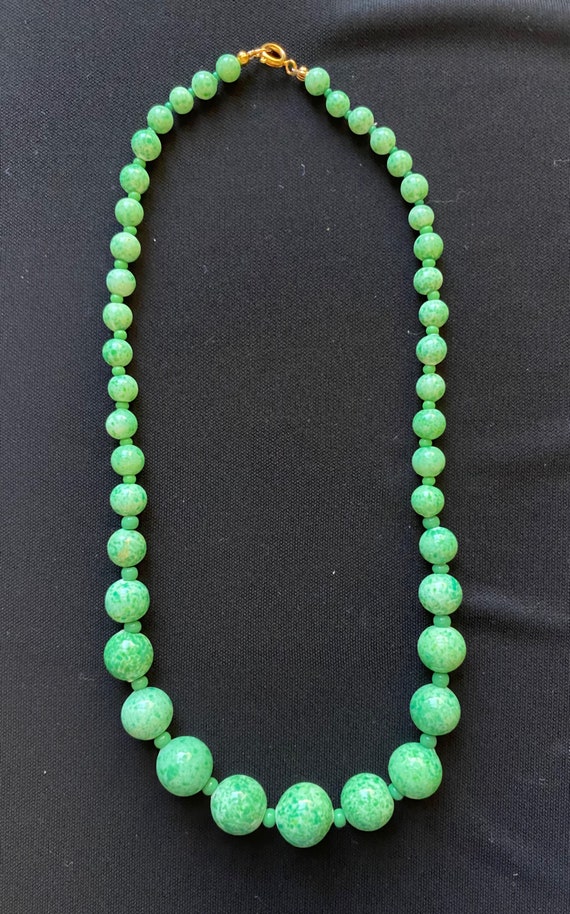 Vintage Green Glass Bead Necklace, Peking Glass B… - image 2