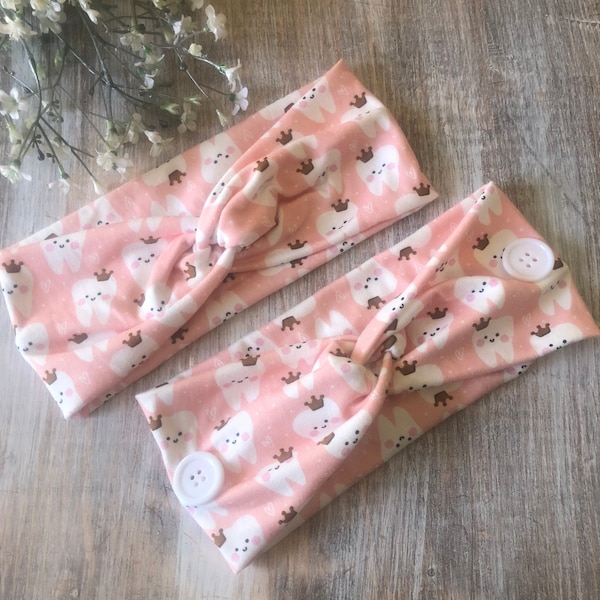 Diadema de mujer con turbante retorcido protector de oídos higienista dental, diadema de ortodoncista dental con botones, diadema de dientes de asistente dental