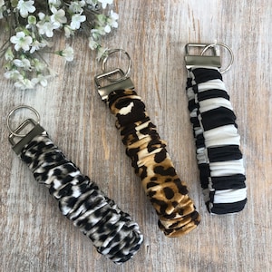 Scrunchie Key Fob Wristlet Keychain, Leopard Key Fob, Checker Flag Keychain, Cheetah Wristlet, Gifts for Her, Scrunchie Key Ring Wristlet