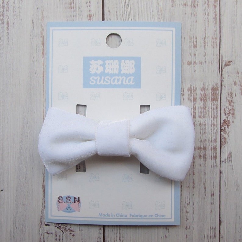 3 inch white velvet Hair Bow,kids gift,christmas gift,custom bow image 1