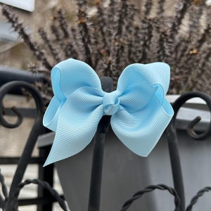 3 inch light Blue boutique bow, small hair bow,Baby Gift,Kids Gift,Slip Hair Clips
