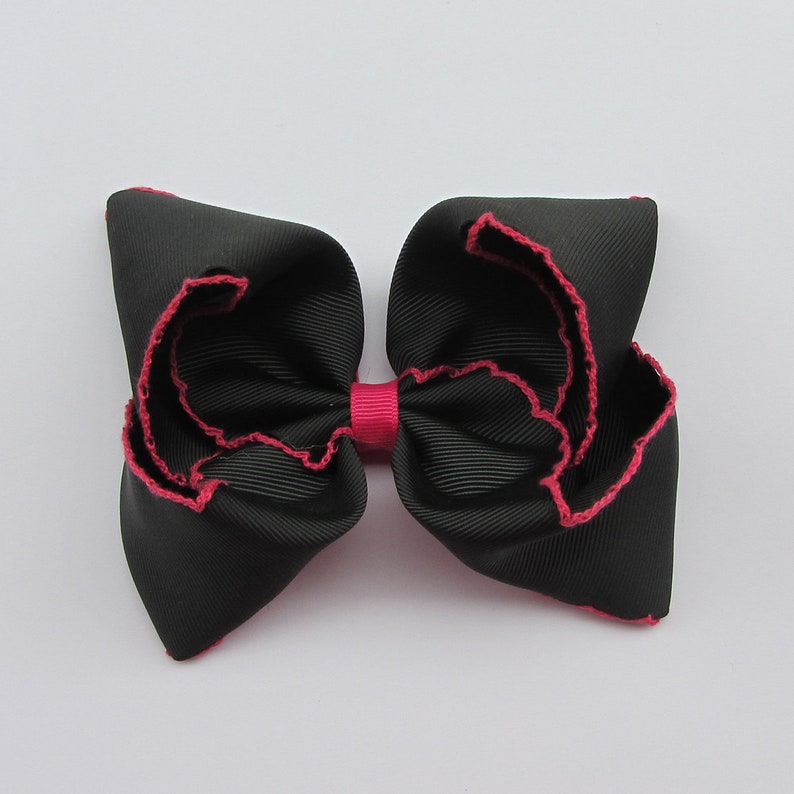 5 inch White hair bows, custom hair bows, girls bows, christmas gift, girls hair bows, large hair bows,birthday gift, boutique bows Black-shocking pink