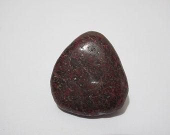 Piedra rodadora de cinabrio