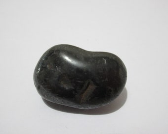 Piedra rodadora de alabandita (probablemente la piedra rodadora más rara del mundo)