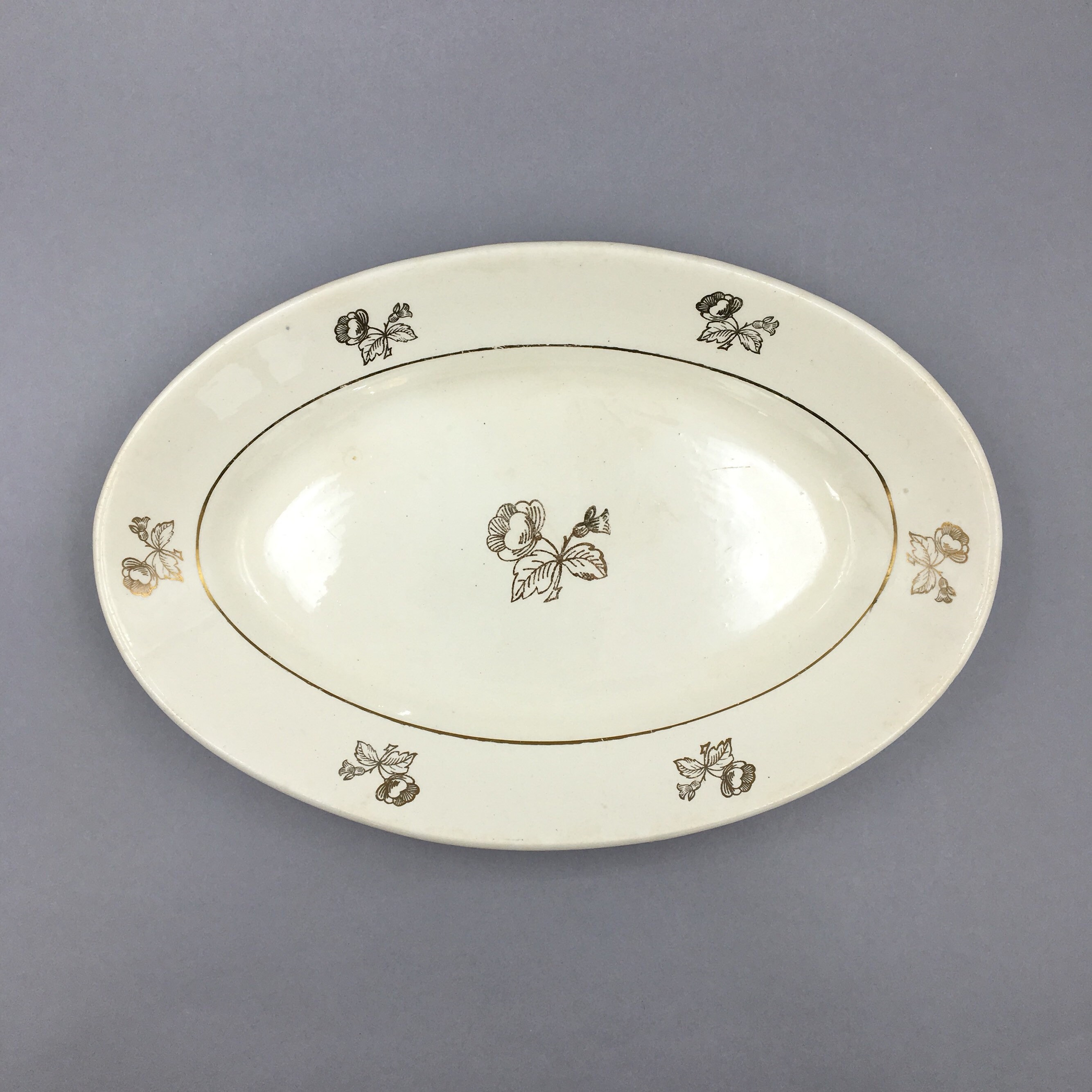 Plat de Service Antique Sarreguemines. Plateau en Céramique Vintage. Plat Floral Ovale d'or. Françai
