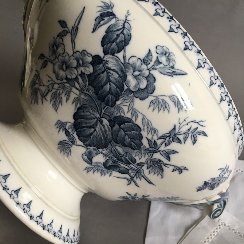 French Vintage Flore Floral Tureen Vintage Tureen Antique Soup Bowl Blue Soup Server Soup Dish Vintage Sarreguemines Soup Tureen