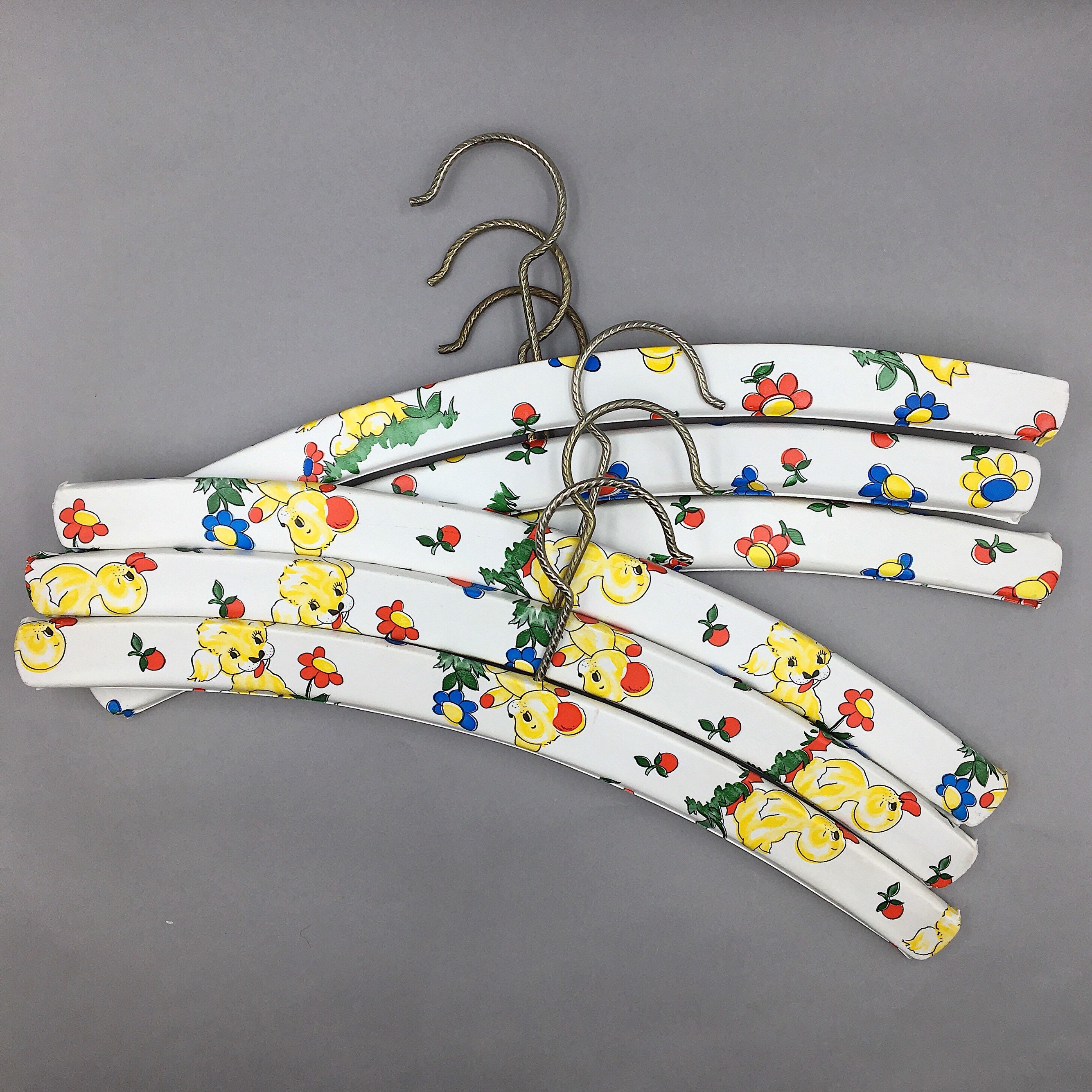 Cintres Vintage Des Enfants. Cintres de Bébé. Floral L'enfant. Decor Animaux. Enfant Rétro. Cadeau N